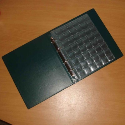 альбом на 480 монет с клапанами  10 листов размер ячейки 30х30 кожезаменитель